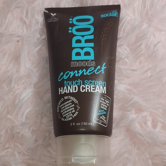 ๐ก 4/$20 BROO connect hand cream - Picture 1 of 2